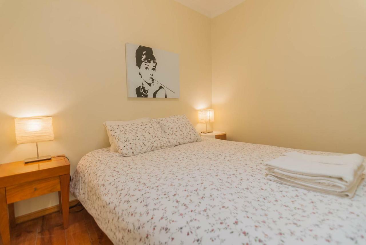 'White House' Apartment- Alfama Lisbon Bagian luar foto