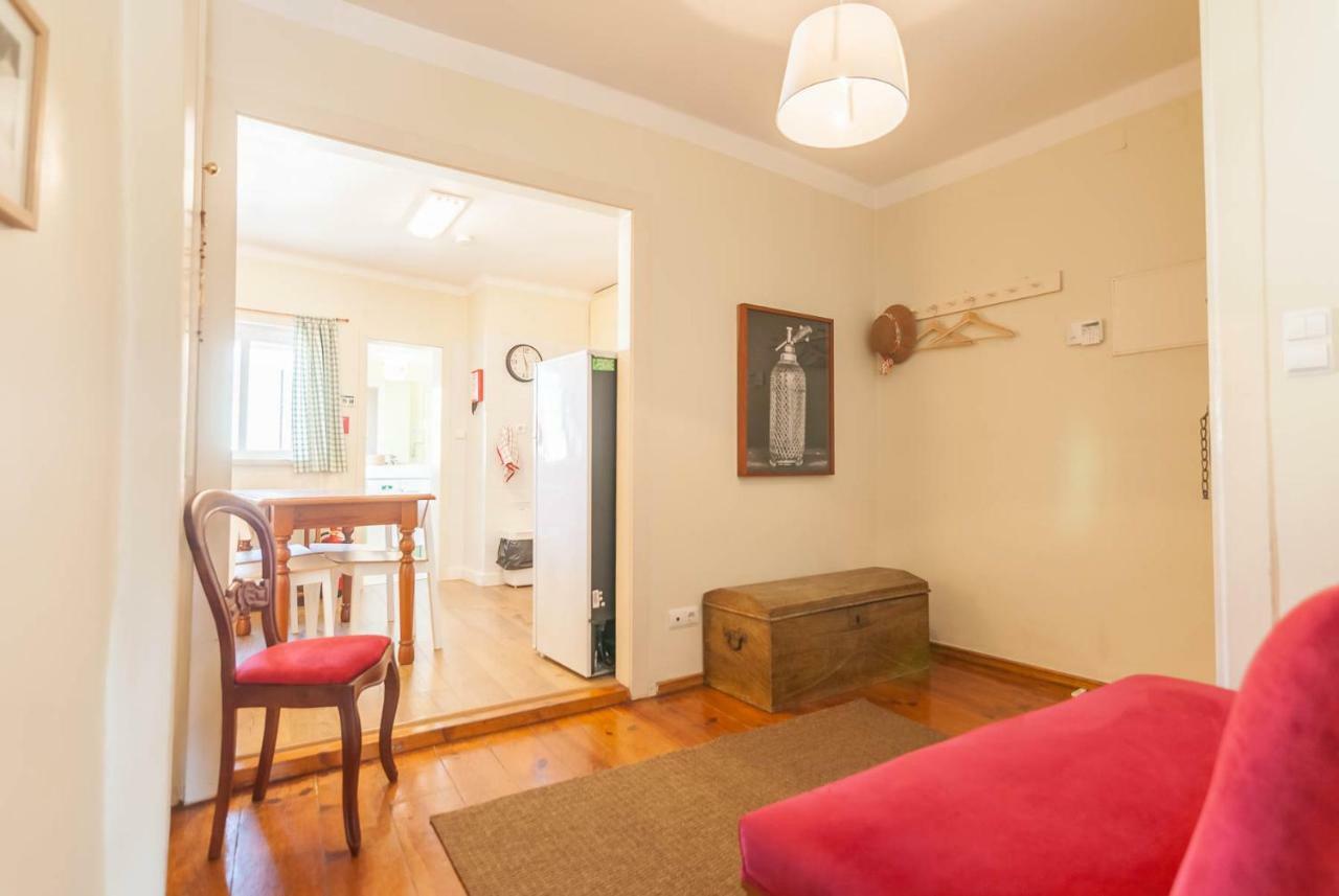 'White House' Apartment- Alfama Lisbon Bagian luar foto