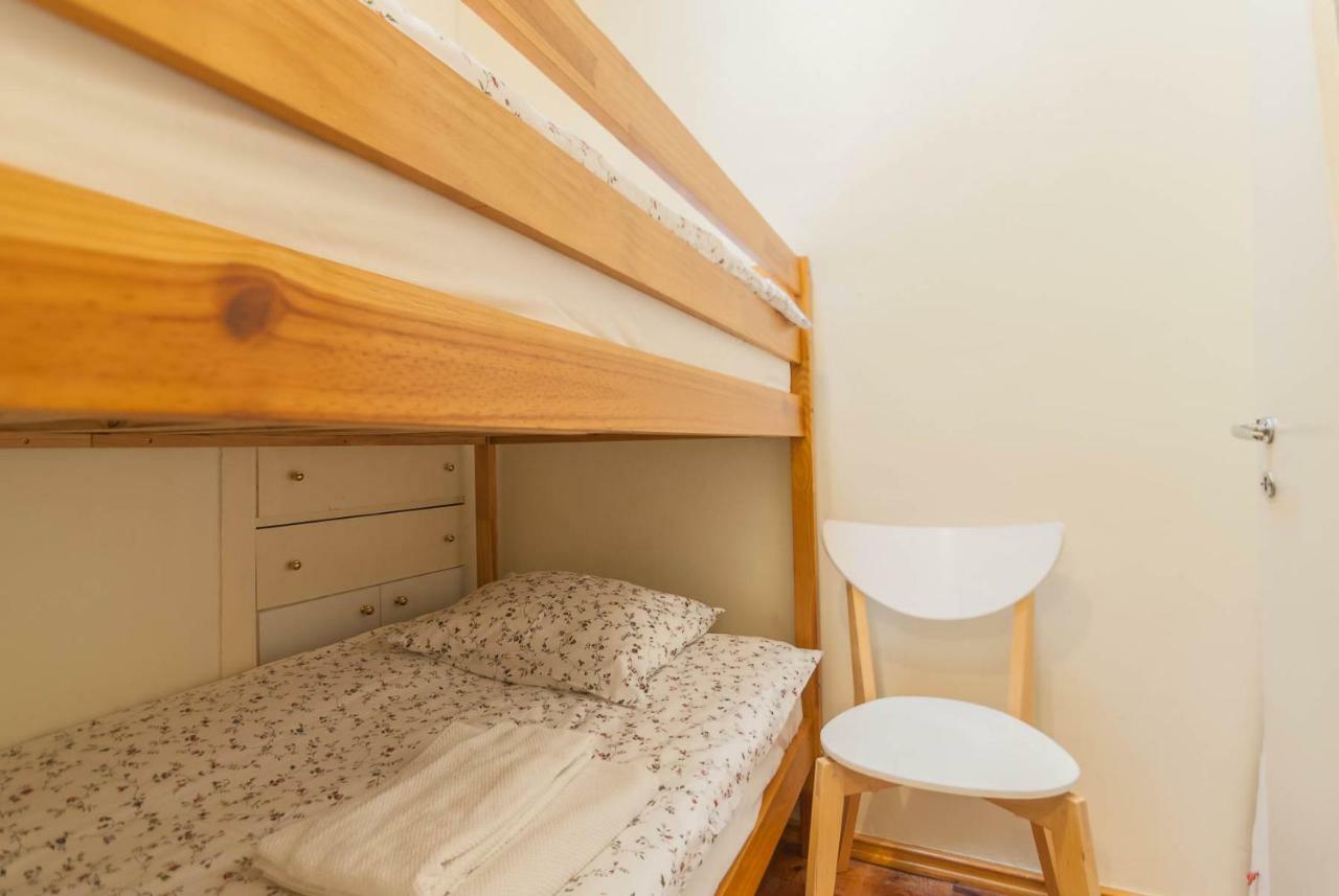'White House' Apartment- Alfama Lisbon Bagian luar foto