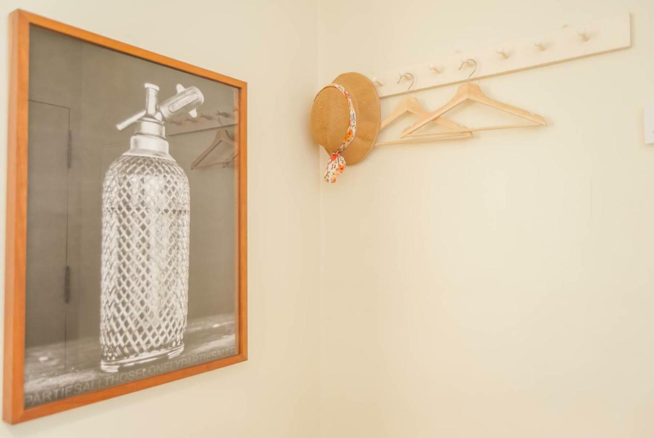 'White House' Apartment- Alfama Lisbon Bagian luar foto
